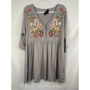 Cowgirl Legend XL Gray Floral Embroidered Baby Doll Top 1/2 Sleeves